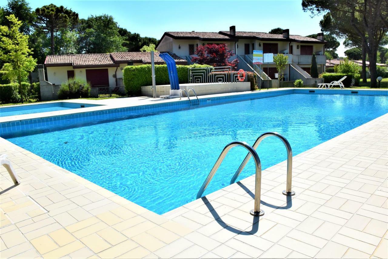 Villaggio Anna Bibione Bagian luar foto